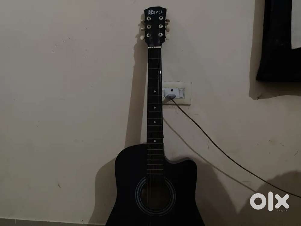 Selling Acoustic guitar