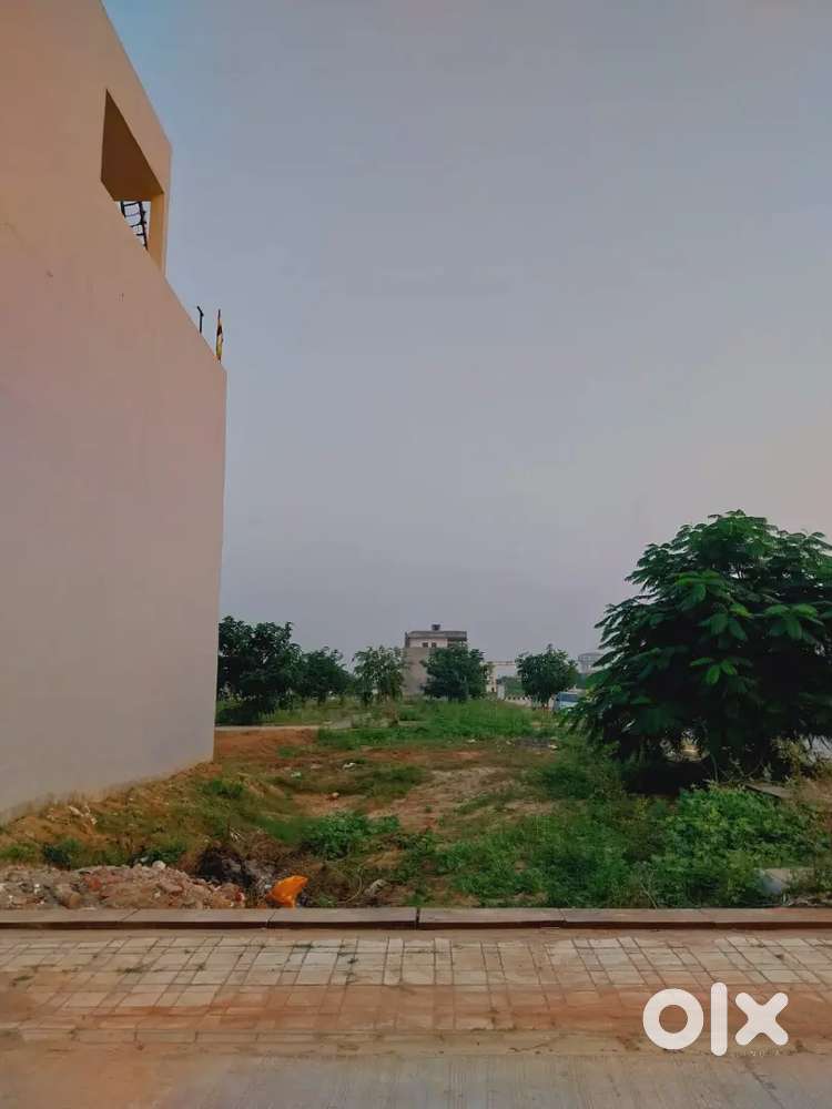 Plots available near funcity at 13500 per gaj