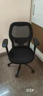 Office Chair with Head Rest