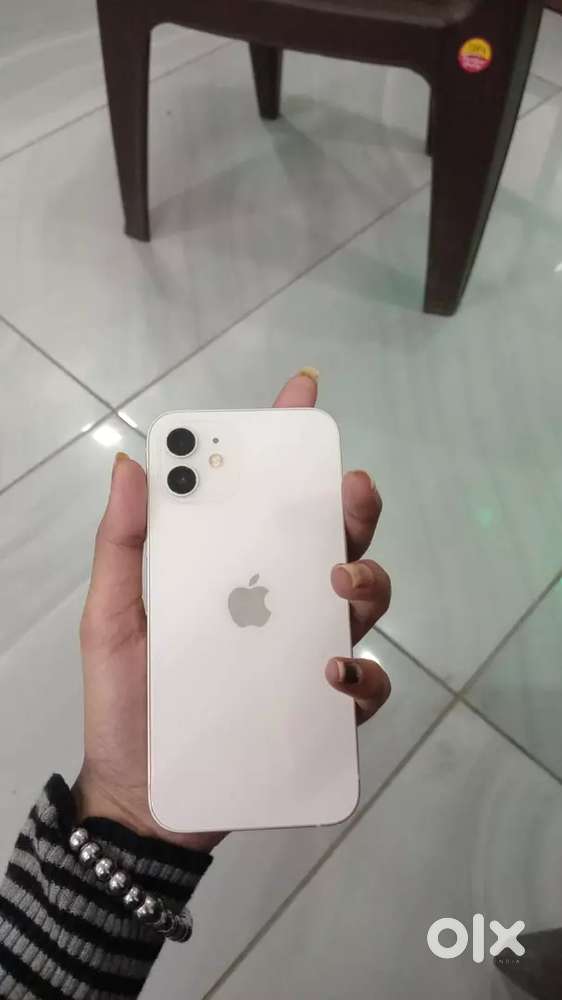 Get iphone 12 128gb selling in genuine price in your budget