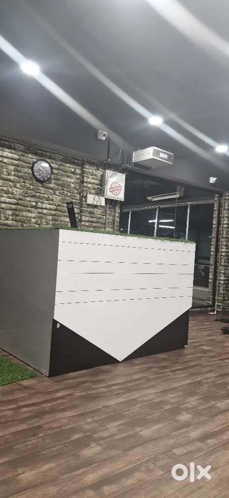 I want  Receptionist for Gym Good looking And Good Comuniction