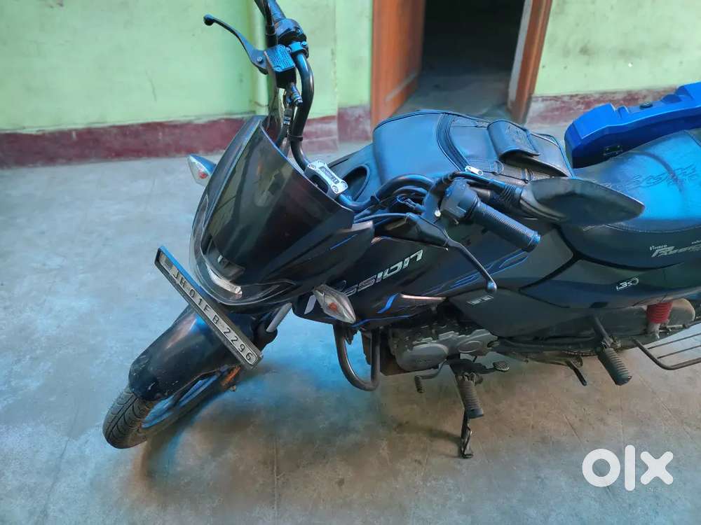 2023 Hero Passion XTec (Disc Brake Top Model)