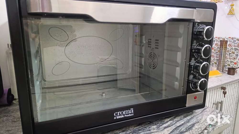 Croma 63 ltr. OTG under warranty