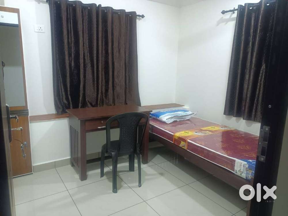 Executive single room accomodation for ladies(Vanchiyoor )