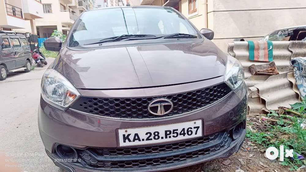Tata Tiago 2017 Petrol 26600 Km Driven and well maintained