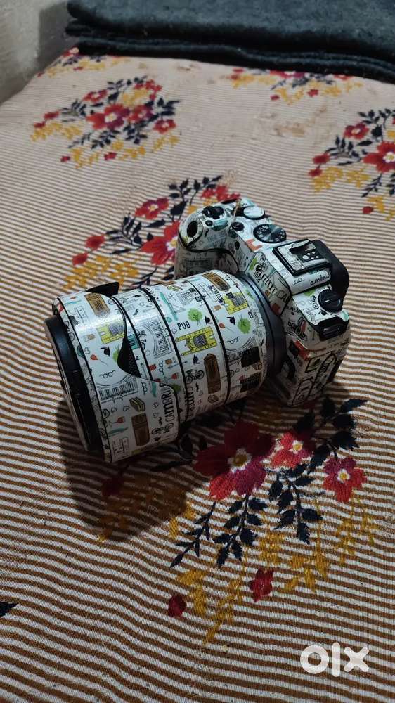 Canon Eos R8 usm 24-105mm f4 lance