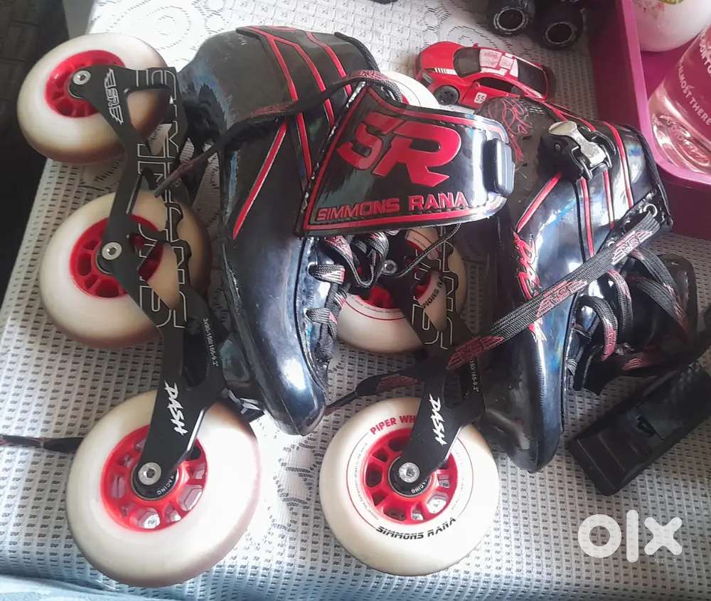 SR Inline skating shoes