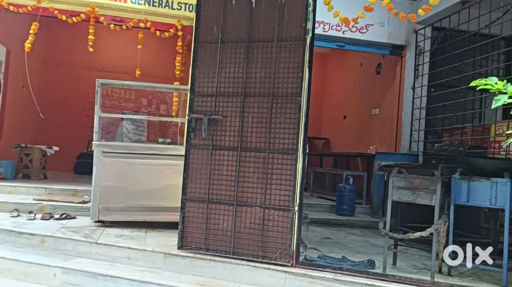 Shop for rent located in the main road