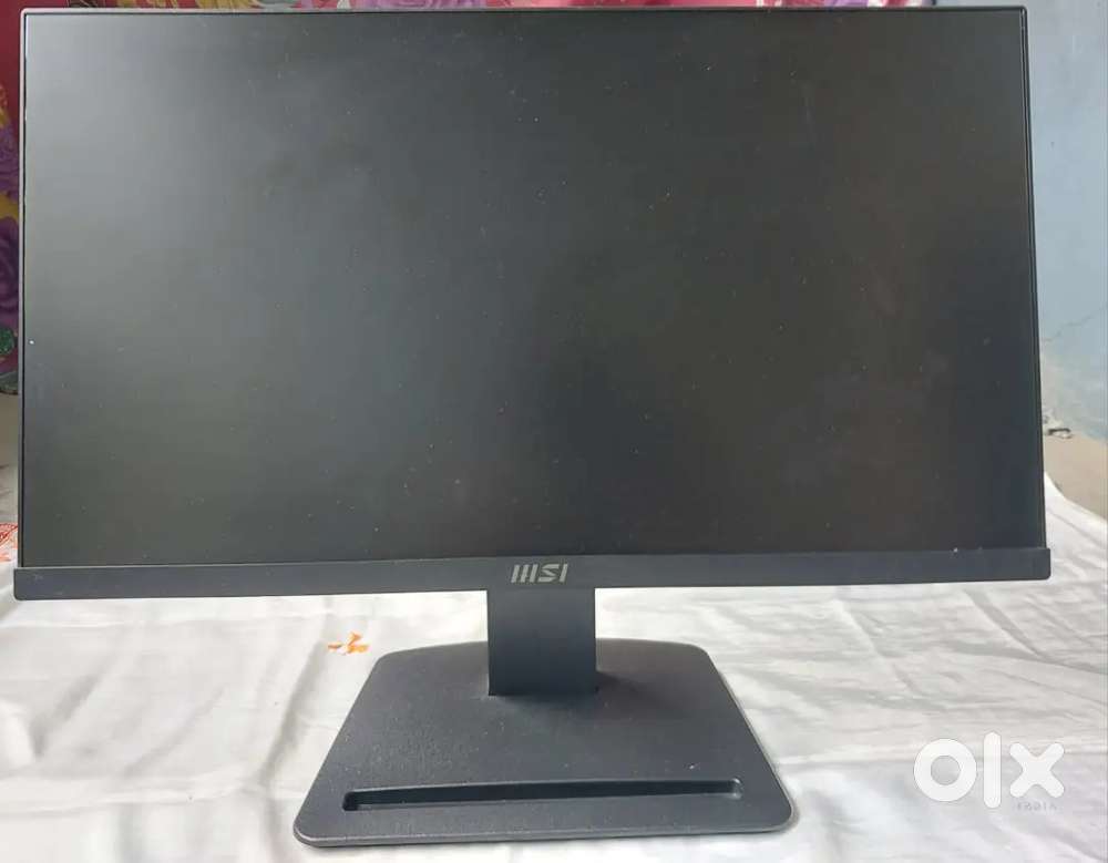 BRAND NEW CONDITION BUSSINESS MONITOR 1YEAR OLD