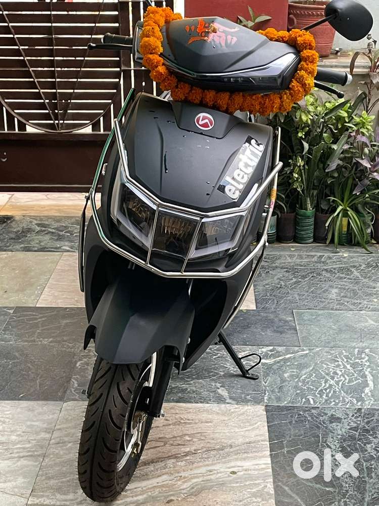Electric scooter