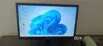 Dell 18.5 inch moniter good condition only one lining but no problem
