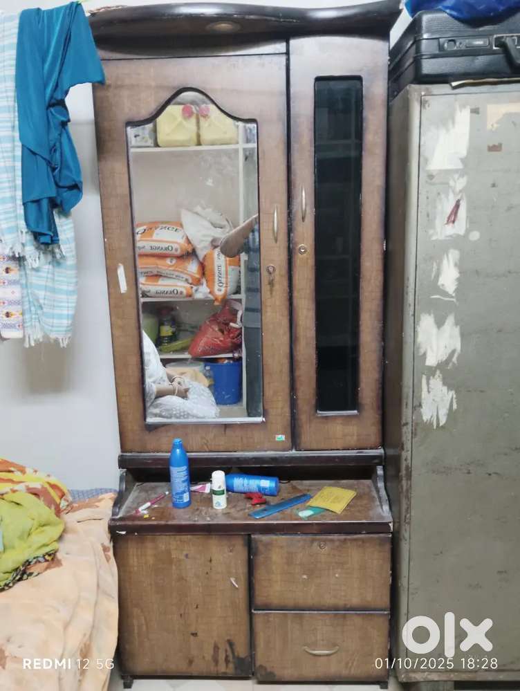 Dressing table for sale