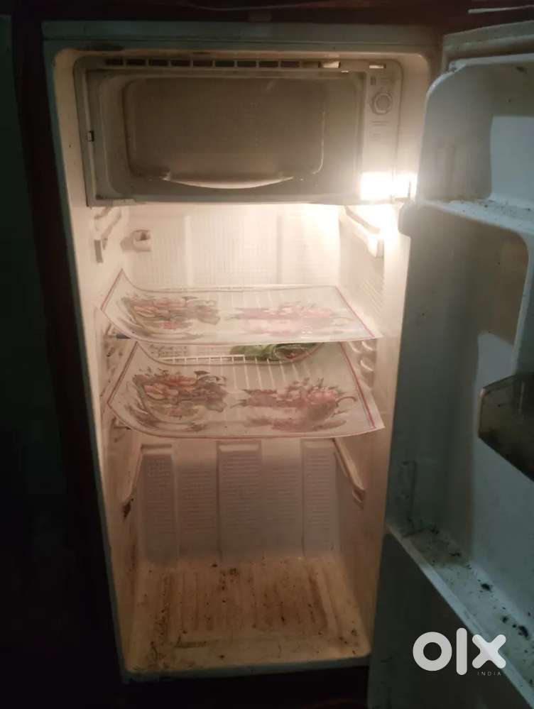 Bed & diwan (small bed), computer table, refrigerator