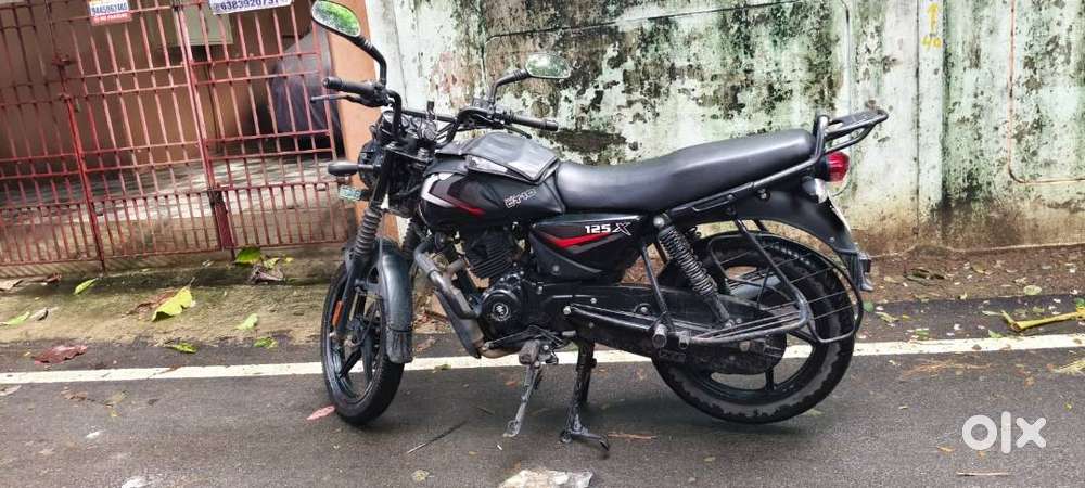 Bajaj CT 125X Bike