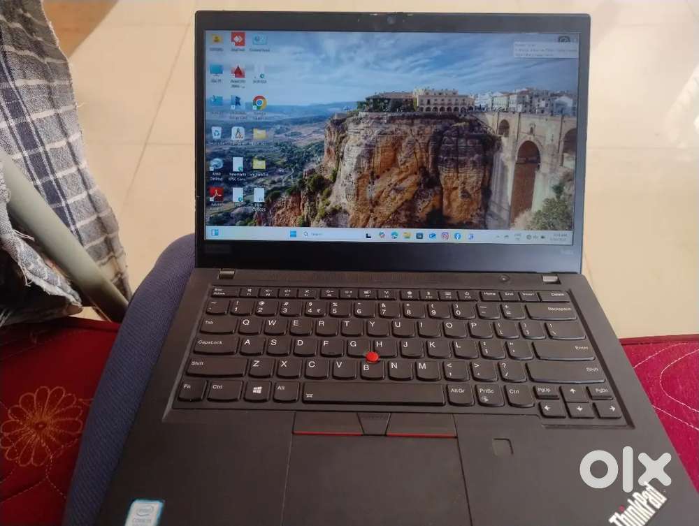 Sale my laptop lenovo think pad 15inch screen