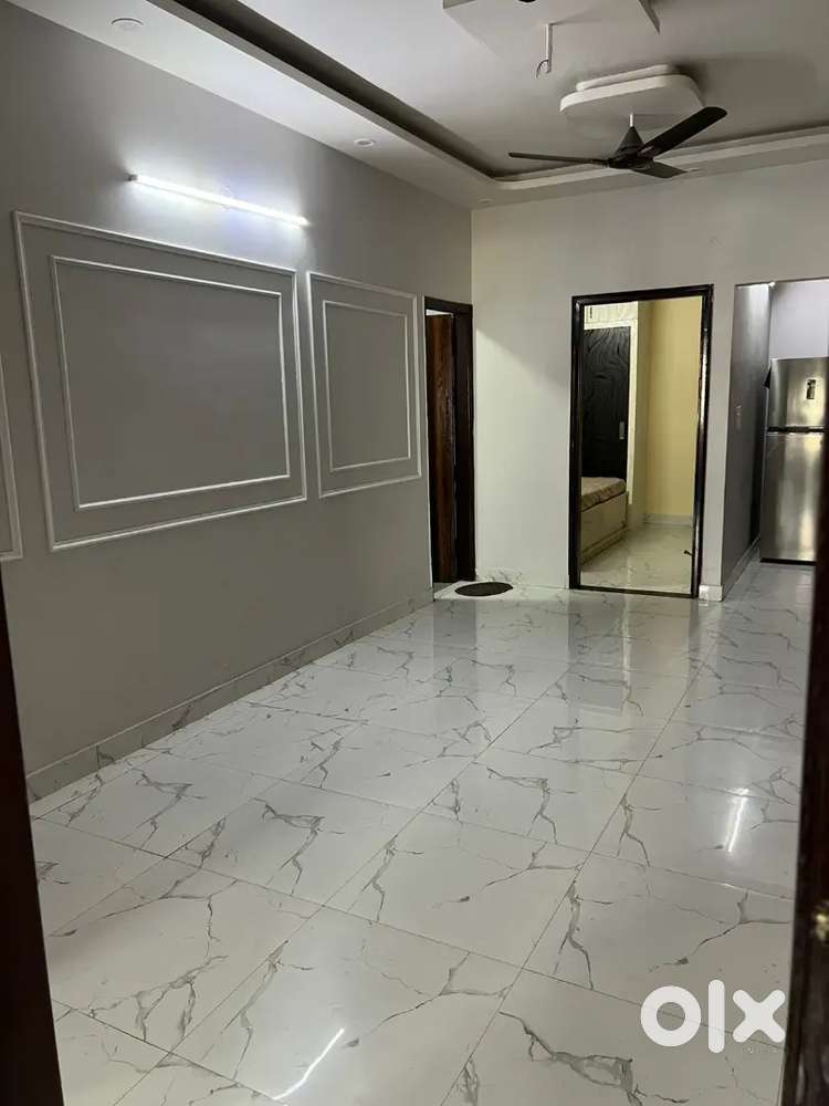 3bhk indepant floor front side . East facing