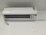 1.5 tone Daikin inverter split ac only 6 months old with bill