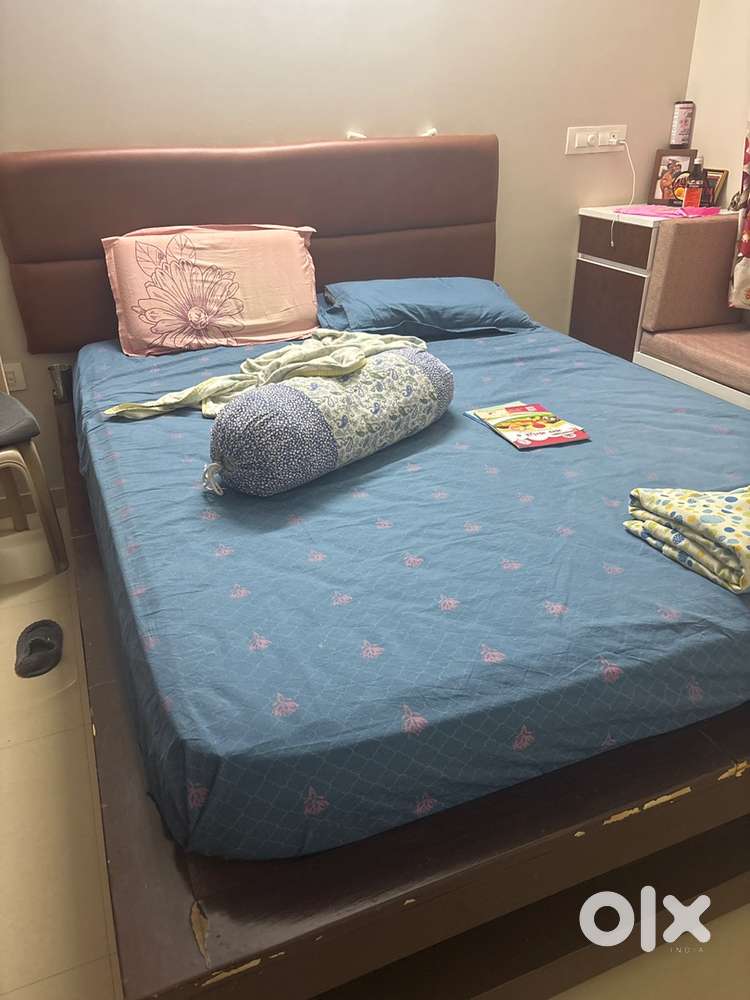 Queen size bed without storage