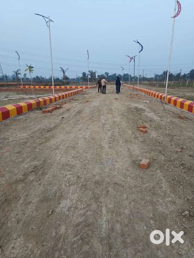 घर बनवा कर रहने के लिए जमीन शहर में सुल्तानपुर रोड पर फ्री रजिस्ट्री