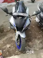 Yamaha R15 V4M