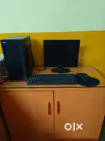 DESKTOP COMPUTER FOR SALE
