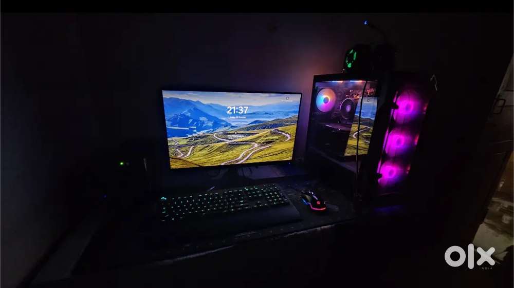 Ryzen 5 3500/GTX 1650/16GB Corsair/B450M K/Cooler Master PSU /RGB Case