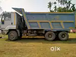 10 Tyre dumper