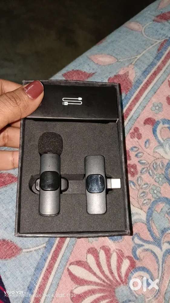 Wireless Lavalier microphone