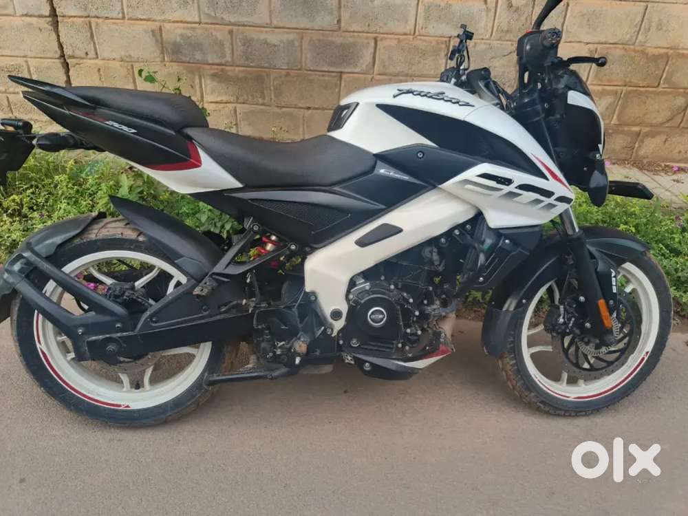 Pulsar NS200 ABS BS VI