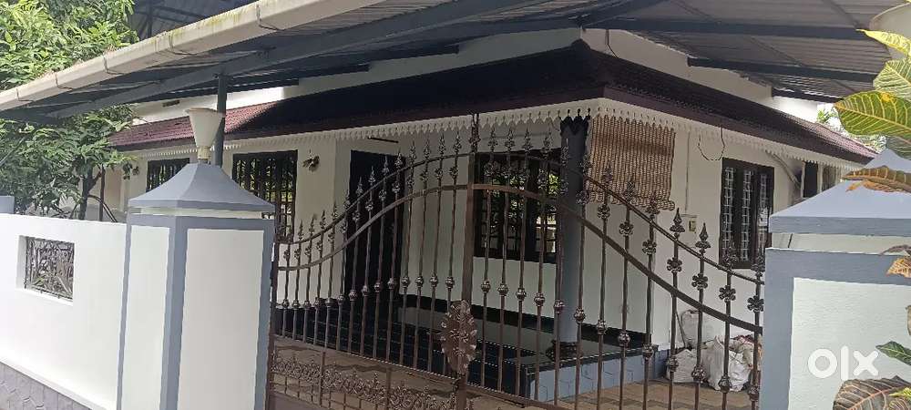 Rent/ house ijk 3BHK 3BATHROOUM 16000