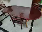 Dual-use 6 or 4 seater convertible dining table
