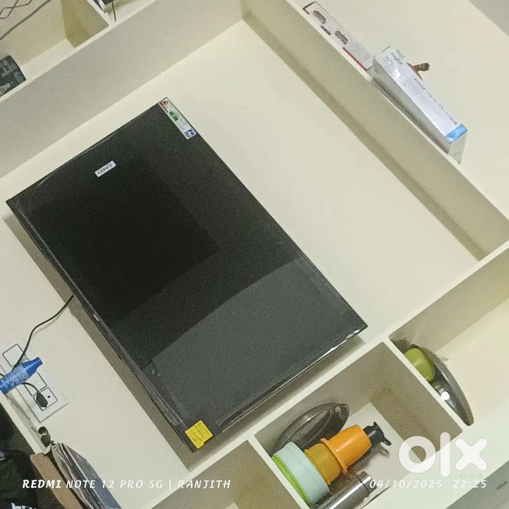 New tv Redmi (43 inches with all items)
