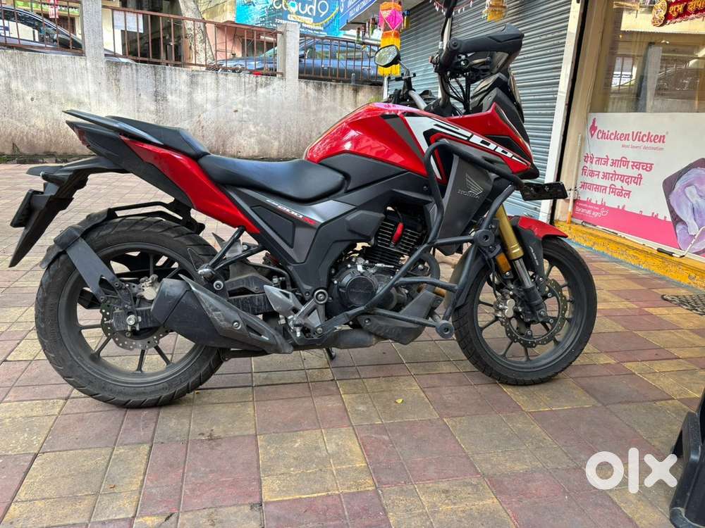 Honda CB200X - with Accessories