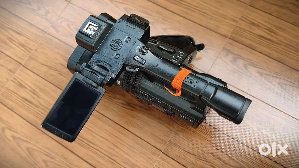 Z150 Sony... Working camera... Hours..2260  hrs...