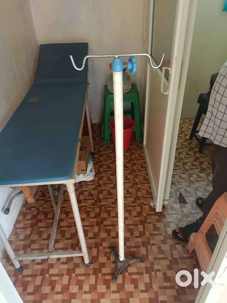 Hospital Examination Bed with IV Fluid Stand – Good Conditionondition
