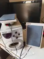1 woofer and 2 speakers
