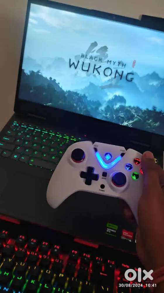 “Cosmic Byte Wired Controller – PS4/PC Compatible – Full Working”