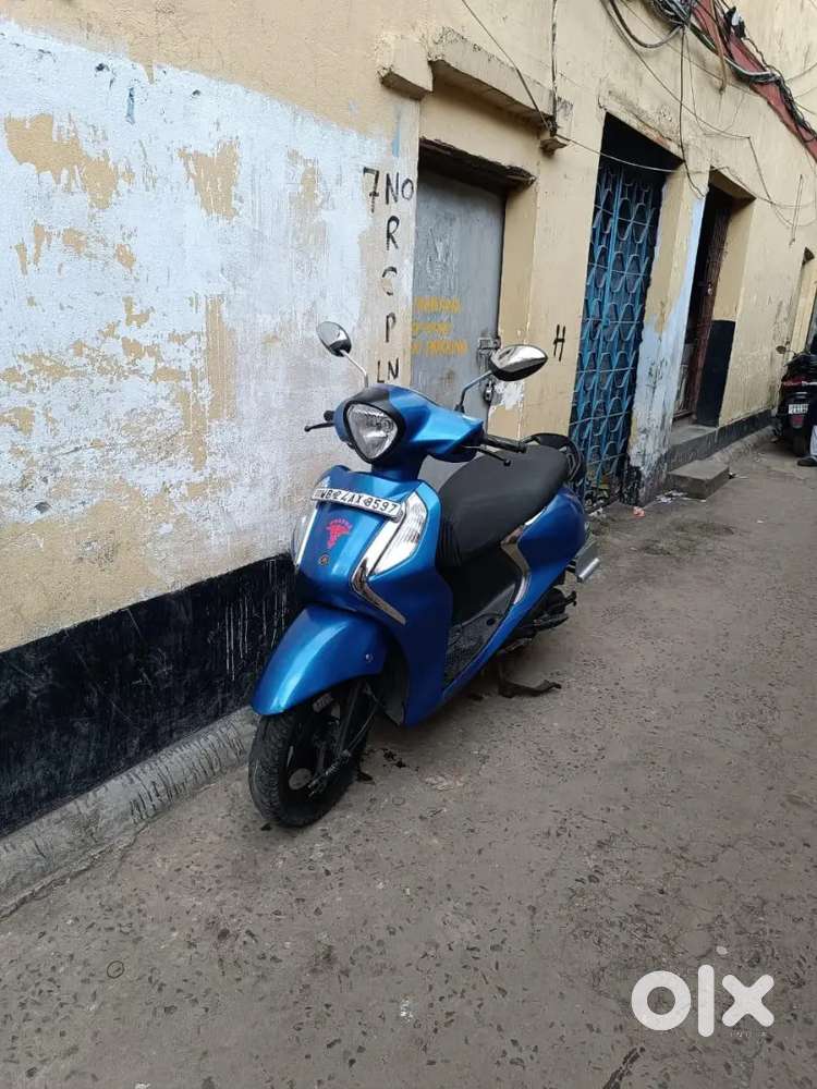 Yamaha fascino bs6 blue