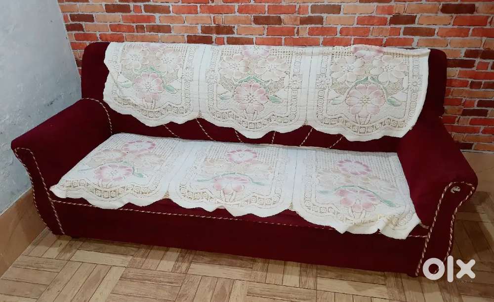 5 seatr sofa set