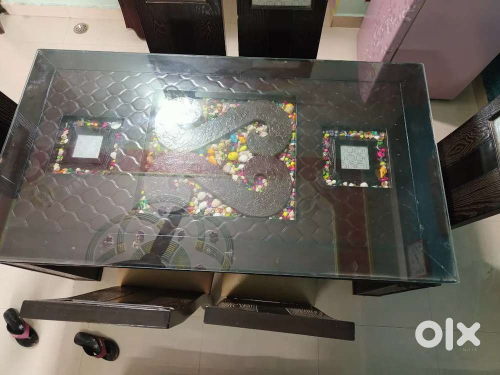 6 sitting dining table