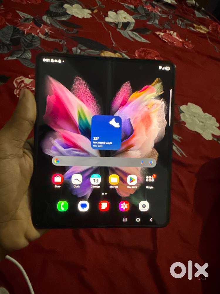 Samsung fold 3 512gb mint condition
