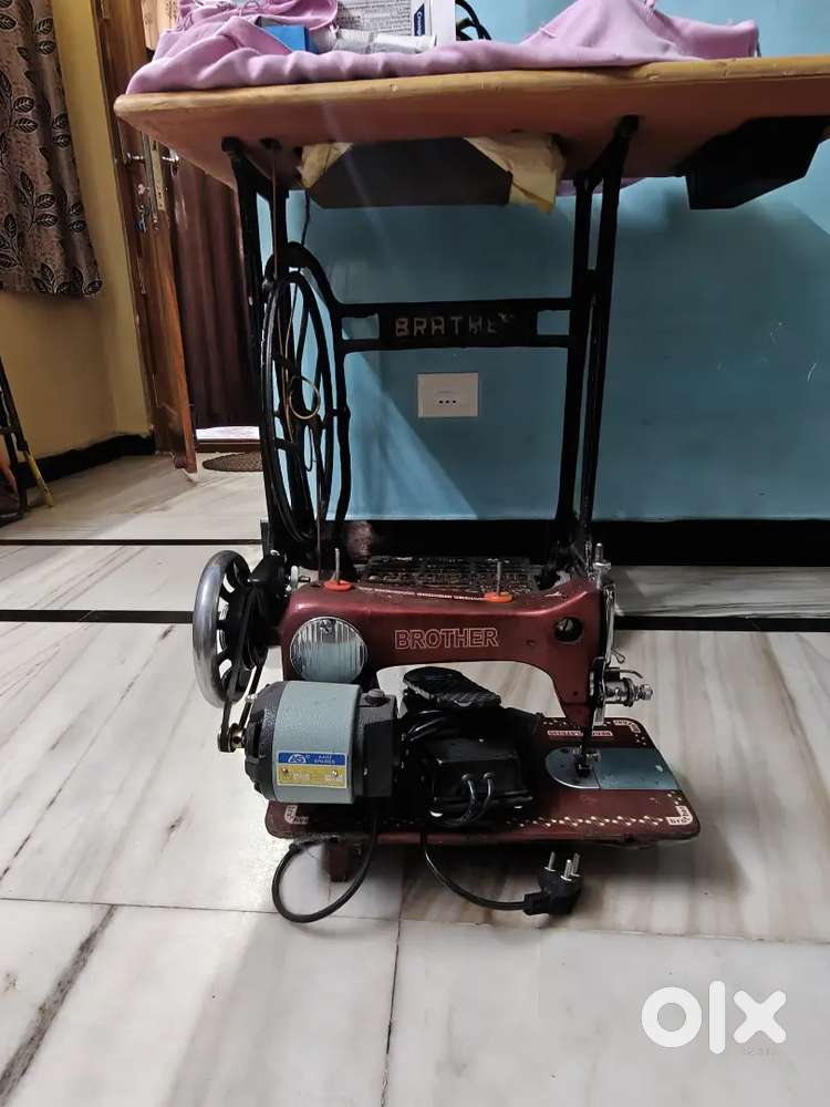 Sewing machine Tailoring Machine urgent sell