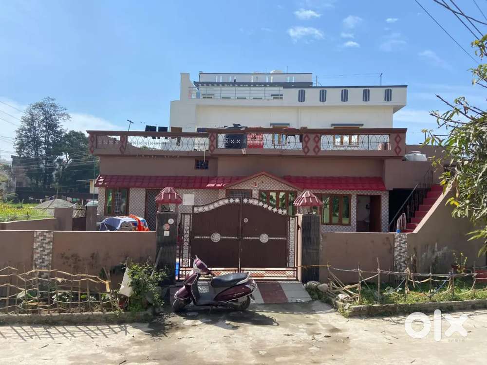 3 side open house for sale