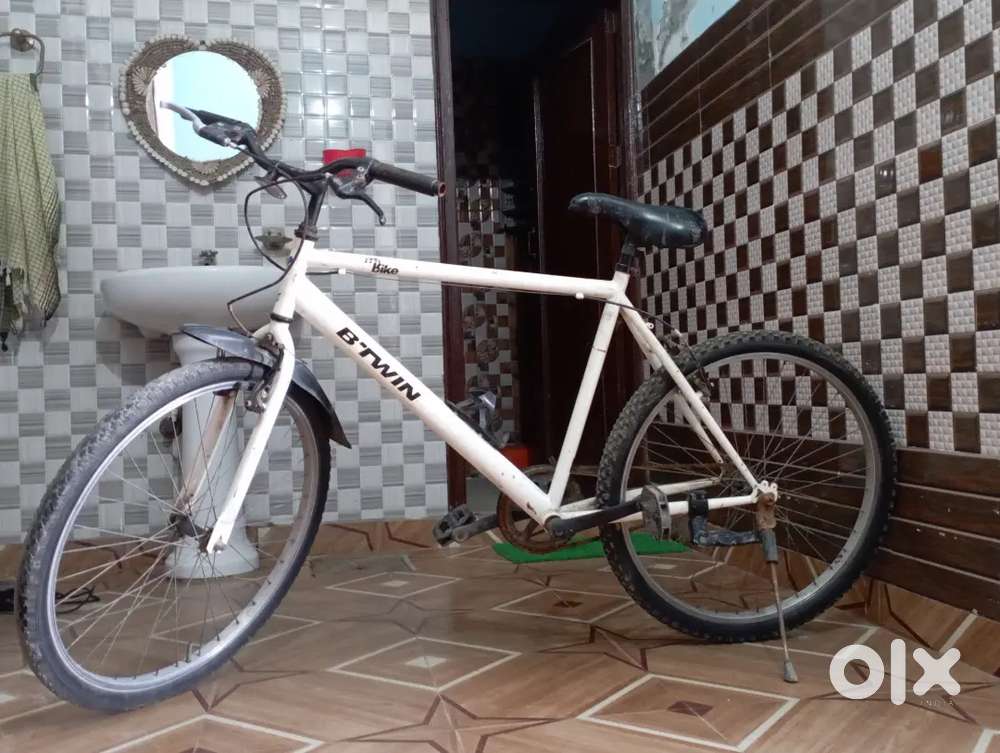 It has very good condition