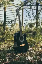 New Branded Acoustic Guitar for Sale – With Cover and Accessories