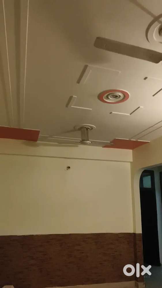 3 bhk flat available for rent in Janakpuri ramghat road near axis bank