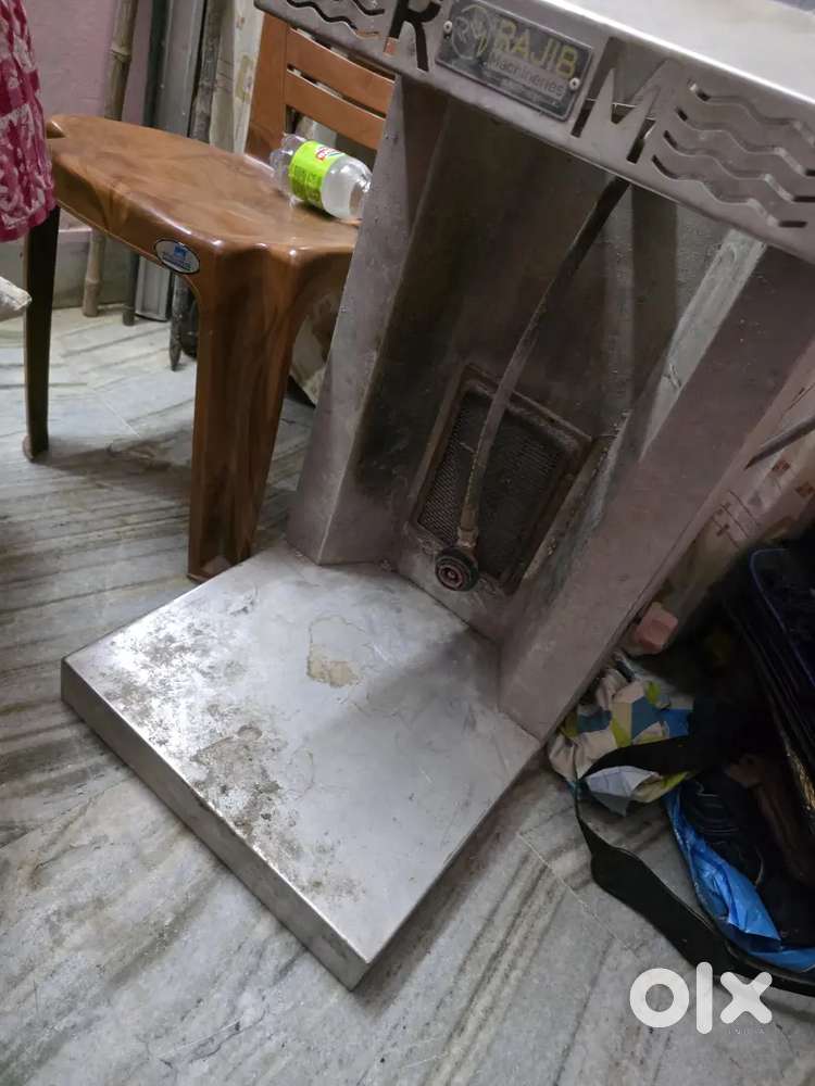 Table top shawarma machine