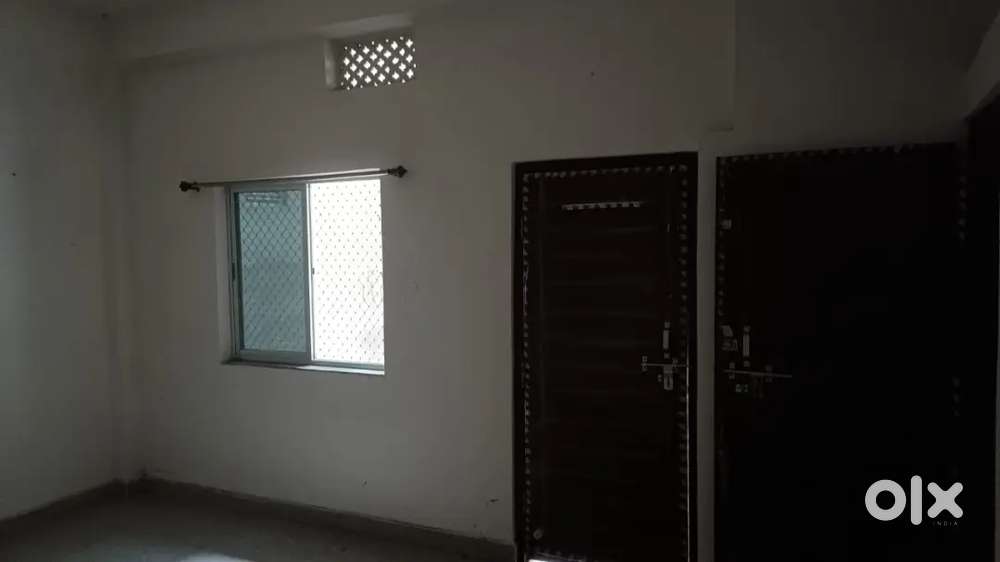 Fully Tiles 1 BHK for small family