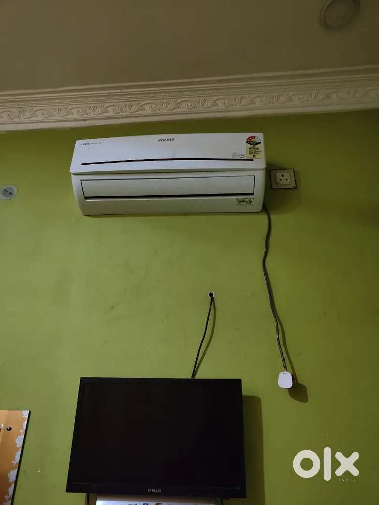 Split AC voltas