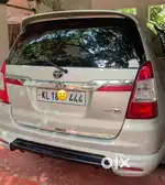 Toyota Innova 2015 Diesel 200000 Km Driven